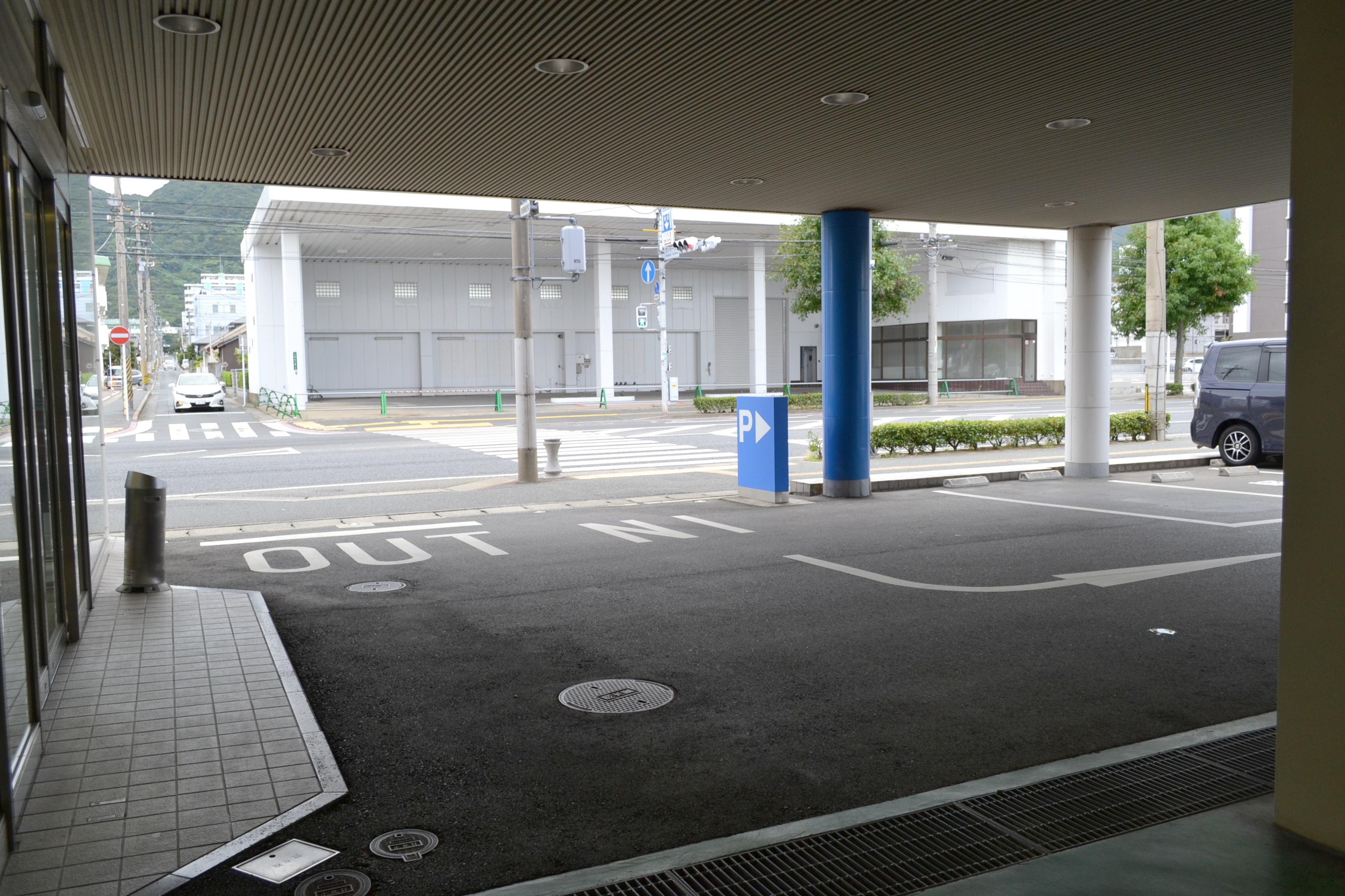 門司店エントランス
