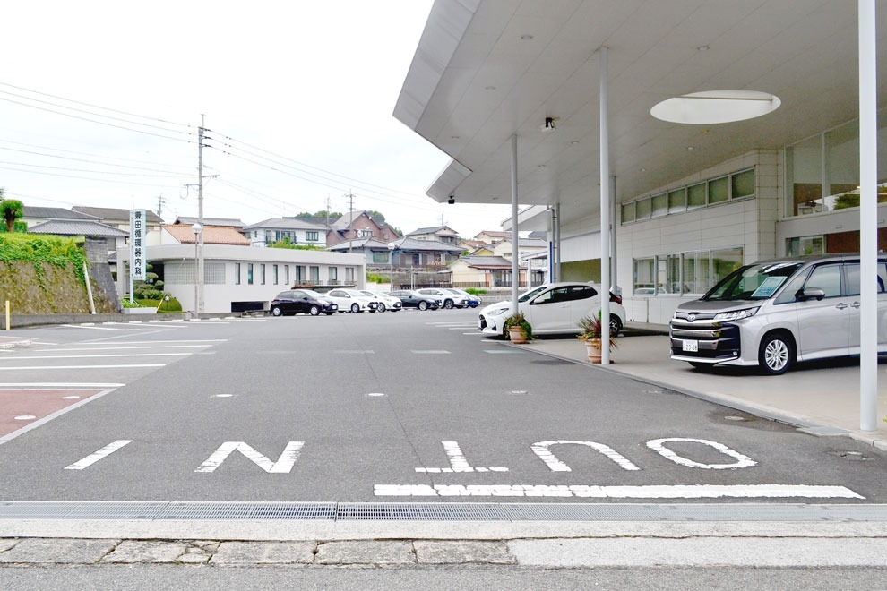 ネッツトヨタ北九州 飯塚店 駐車場