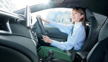 【モデル入り素材】G“Z”（ハイブリッド車）