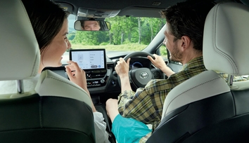 【モデル入り素材】静粛性の追求