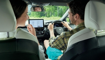 【モデル入り素材】静粛性の追求