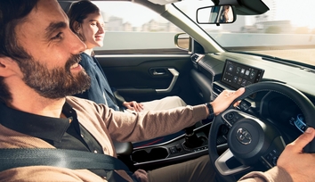 【モデル入り素材】Z（ガソリン・2WD）