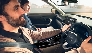 【モデル入り素材】Z（ガソリン・2WD）