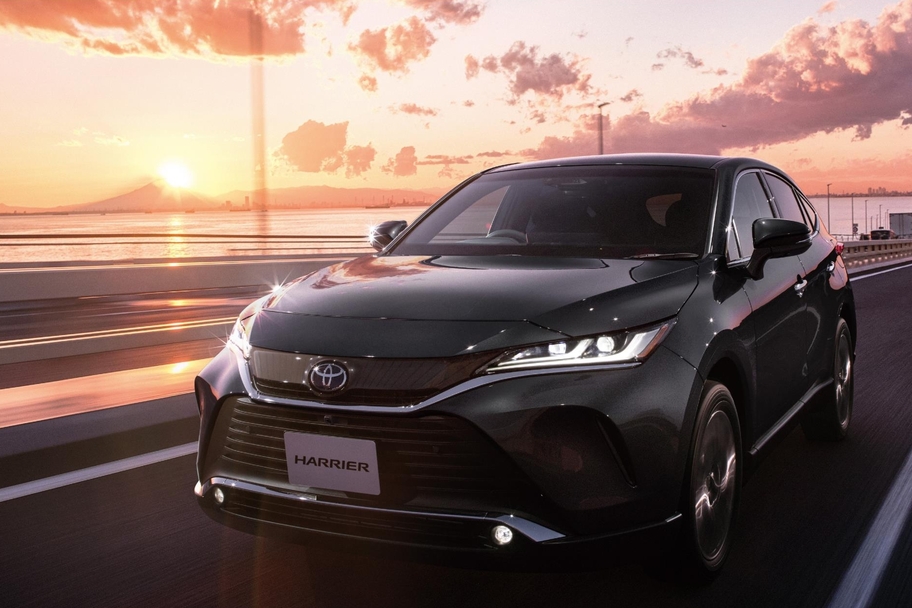 Z“Leather Package”（ハイブリッド・E-Four）