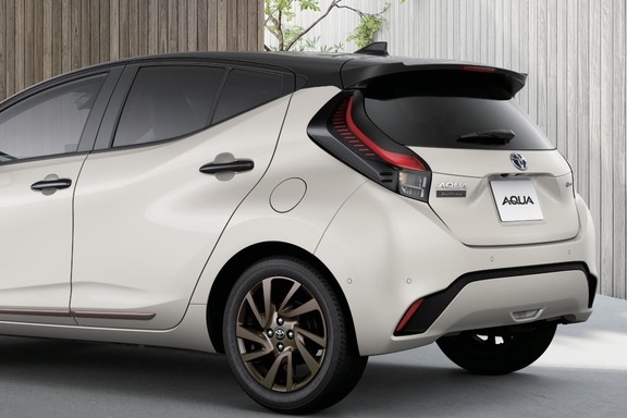 エクステリア　Rrイメージ　特別仕様車 Z “Raffine”（2WD）［ベース車両はZ（2WD）］