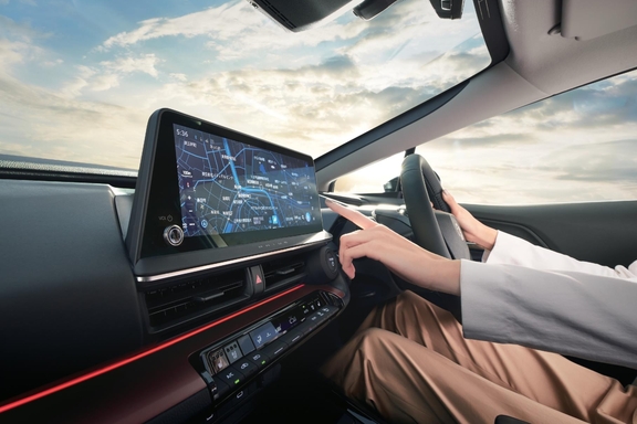 【モデル入り素材】Z（ハイブリッド・2WD）