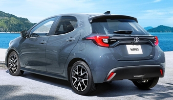 【モデル入り素材】Z（ハイブリッド・2WD）