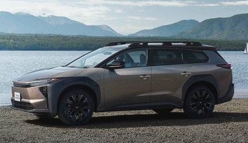 【モデル入り素材】Z（4WD）