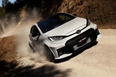 RZ“High performance”［GR-DAT（8AT・4WD）］