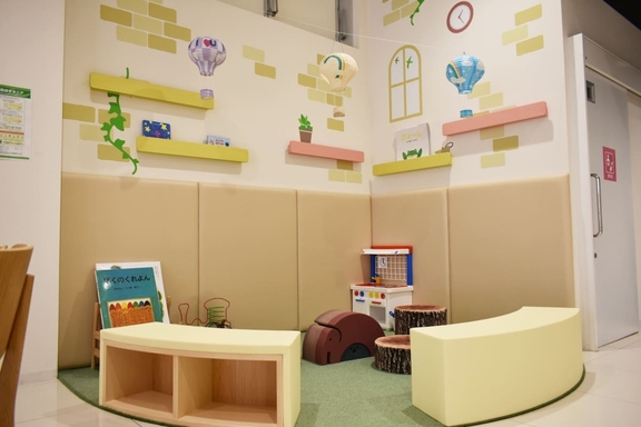 福津店キッズコーナー