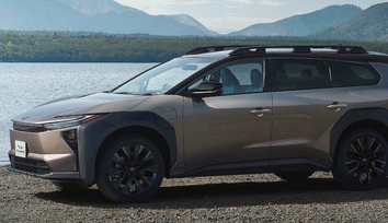 【モデル入り素材】Z（4WD）