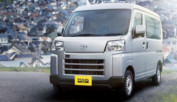 デラックス（CVT・2WD）